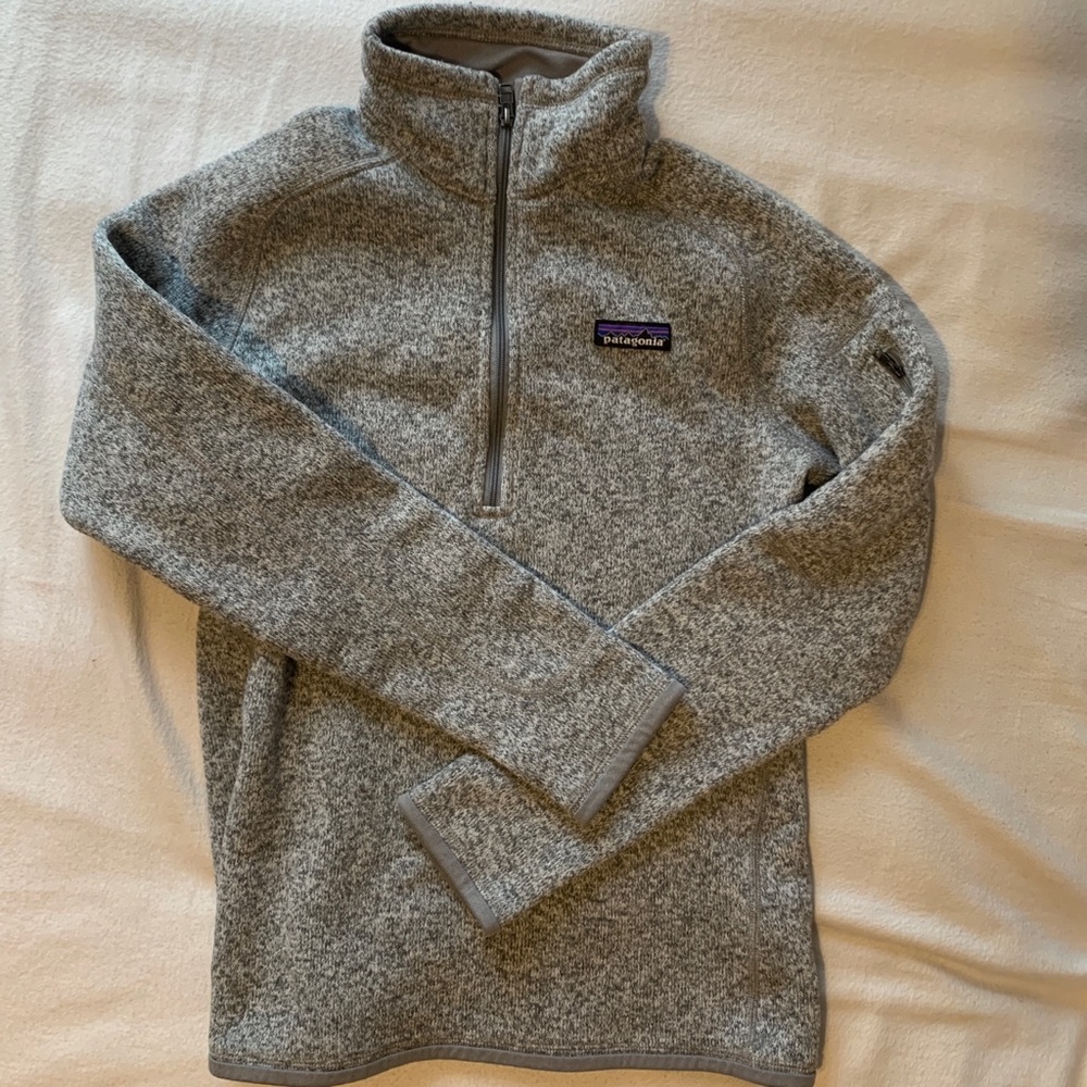 Patagonia Women’s Grey Quarter Zip